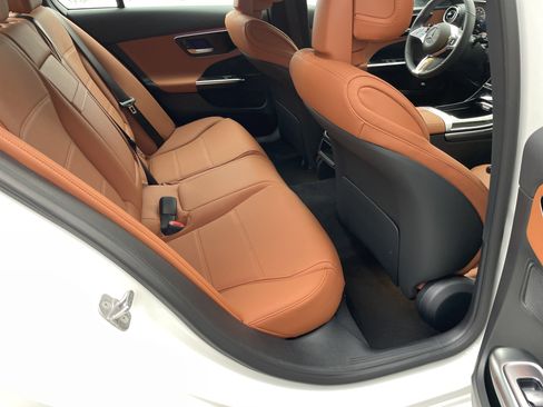 New 2026 Mercedes-Benz C 300 Sedan image 39
