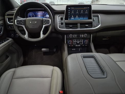 Used 2024 Chevrolet Tahoe Z71 w/ Off-Road Capability Package image 19