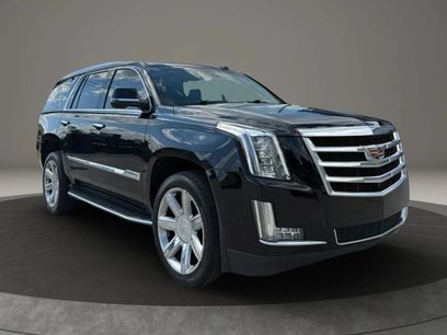 Used 2017 Cadillac Escalade Luxury