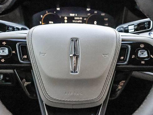 Used 2022 Lincoln Aviator Reserve w/ Elements Package Plus RWD image 32