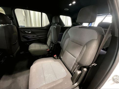Used 2023 Chevrolet Traverse LT AWD/4WD image 15