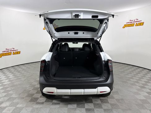 New 2026 Nissan Kicks SR w/ Interior Electronics Package FWD image 5