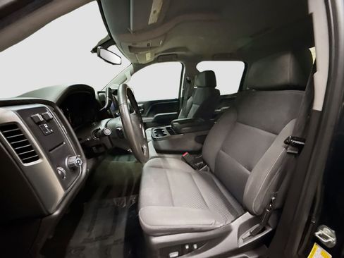 Used 2018 Chevrolet Silverado 1500 LT w/ All Star Edition image 23