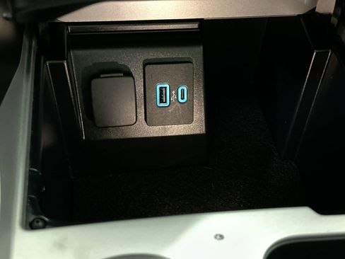 Used 2022 Ford Explorer Timberline image 25