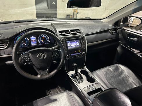 Used 2017 Toyota Camry LE FWD image 13