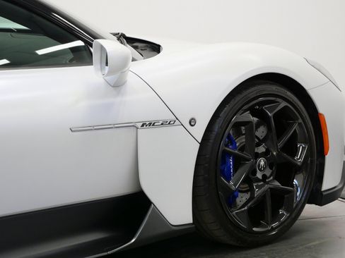 Used 2023 Maserati MC20 Coupe RWD image 43