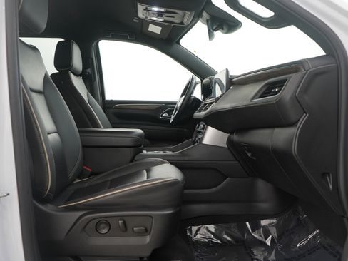 Used 2024 Chevrolet Tahoe Premier image 11