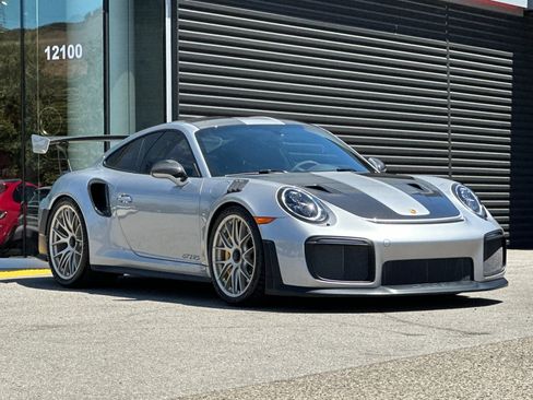 Used 2018 Porsche 911 GT2 RS RWD image 10