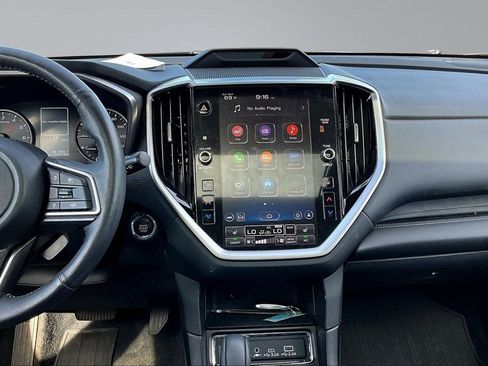 Used 2023 Subaru Ascent Limited w/ Technology Package AWD/4WD image 9