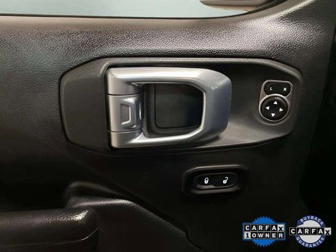 Used 2021 Jeep Wrangler Unlimited Sport image 29