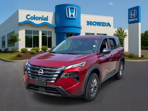 Used 2026 Nissan Rogue S AWD/4WD image 1
