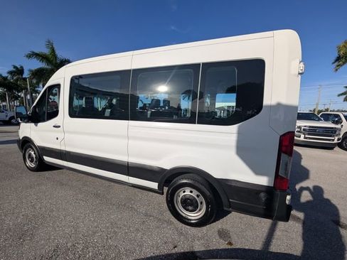 Used 2017 Ford Transit 350 XL image 8