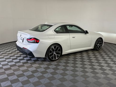 Used 2022 BMW 230i Coupe w/ Premium Package 2 RWD image 9