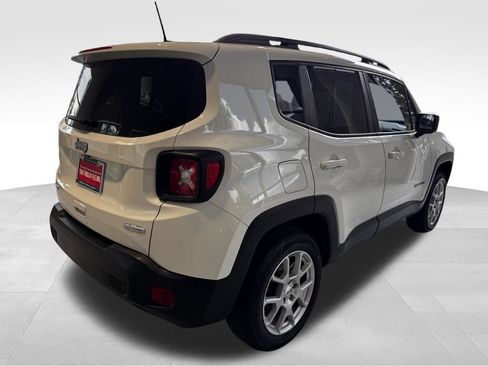 Used 2022 Jeep Renegade Latitude AWD/4WD image 6