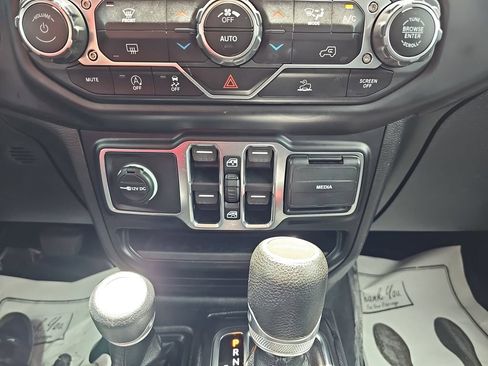 Used 2020 Jeep Gladiator Sport w/ Quick Order Package 24S AWD/4WD image 32