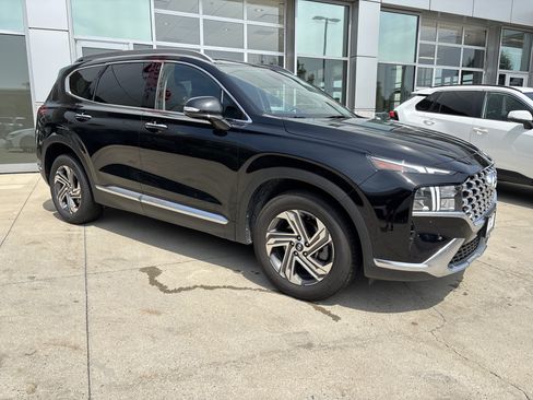 Used 2023 Hyundai Santa Fe SEL w/ Premium Package FWD image 2