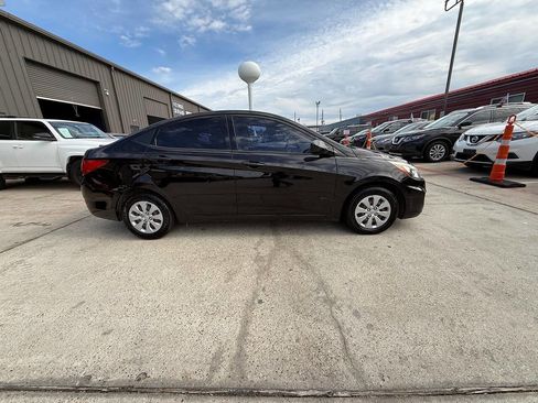 Used 2016 Hyundai Accent SE w/ Option Group 02 image 7