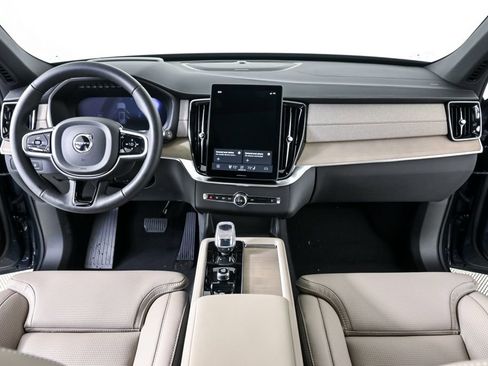 New 2026 Volvo XC90 T8 Ultra w/ Protection Package Premier AWD/4WD image 15
