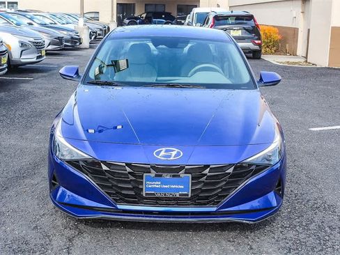 Certified 2023 Hyundai Elantra SEL image 2