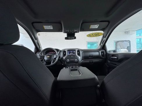 Used 2024 Chevrolet Silverado 2500 Custom w/ Custom Convenience Package image 27