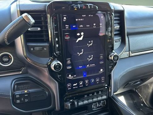 Used 2020 RAM 2500 Limited AWD/4WD image 32