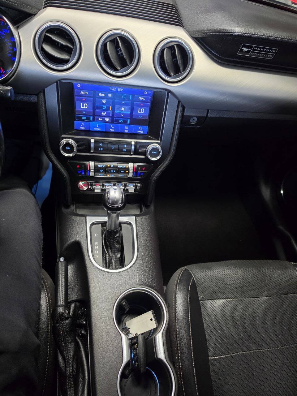 Used 2020 Ford Mustang Premium RWD image 18