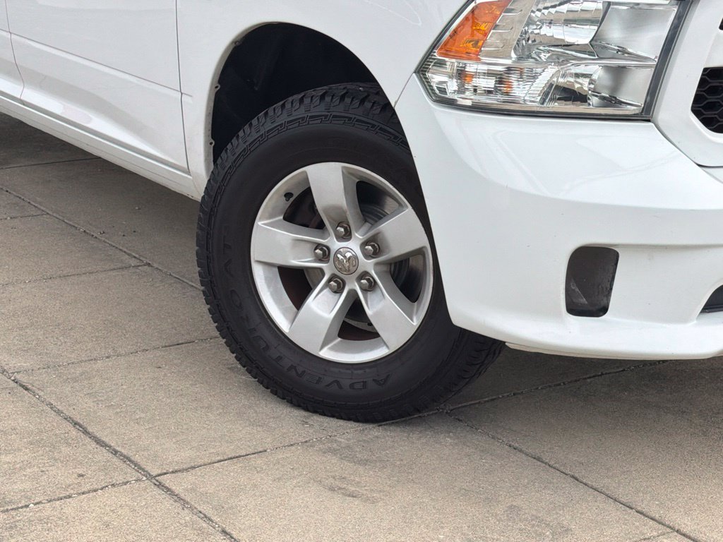 Used 2018 RAM 1500 Express AWD/4WD image 10