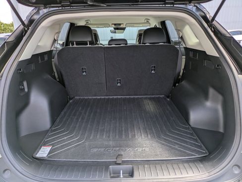 Certified 2024 Kia Sportage EX FWD image 10