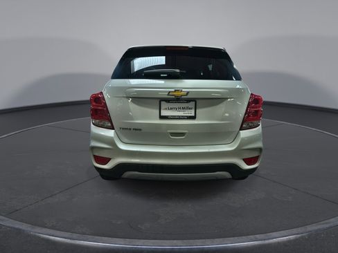Used 2021 Chevrolet Trax LT AWD/4WD image 13