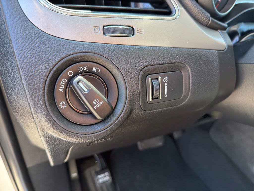 Used 2018 Dodge Journey Crossroad FWD image 45