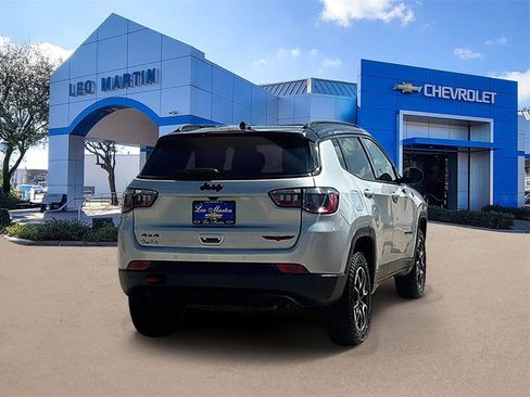 Used 2024 Jeep Compass Trailhawk image 5