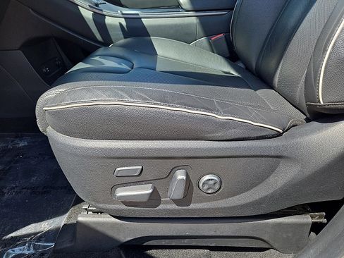 Used 2023 Hyundai Palisade Limited FWD image 24