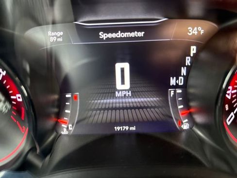 Used 2022 Dodge Challenger SXT w/ Plus Package image 21