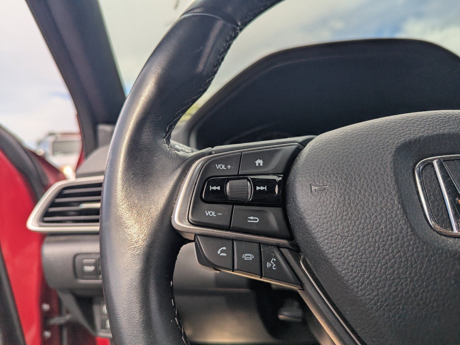 Used 2020 Honda Accord Sport image 30
