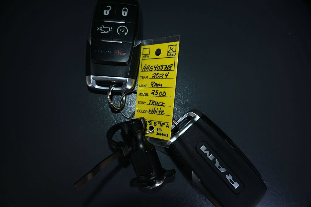 Used 2024 RAM 2500 Laramie w/ Safety Group AWD/4WD image 37
