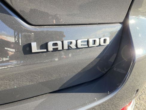 Certified 2025 Jeep Grand Cherokee Laredo X image 52