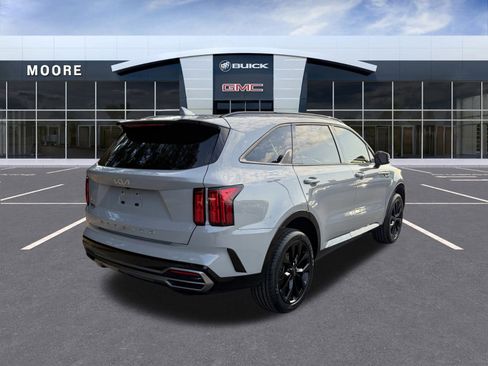 Used 2022 Kia Sorento SX image 3