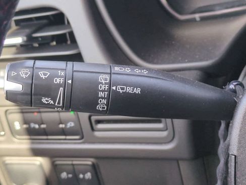 Used 2021 Chevrolet Suburban RST image 27