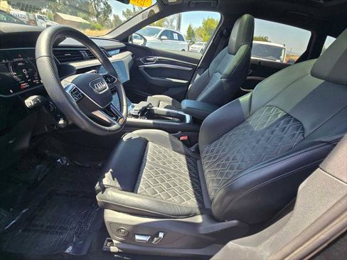 Used 2023 Audi e-tron S Prestige w/ Prestige Package AWD/4WD image 24