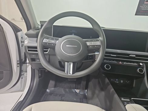 Certified 2025 Hyundai Sonata SEL AWD/4WD image 15