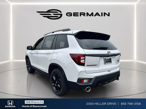 Used 2024 Honda Passport Black Edition image 5
