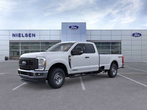New 2026 Ford F250 XL w/ XL Chrome Package image 1