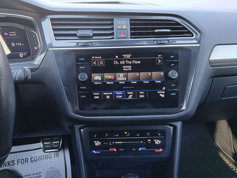 Used 2022 Volkswagen Tiguan SEL R-Line image 19