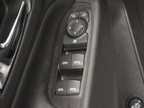 Used 2020 Chevrolet Equinox LT image 37