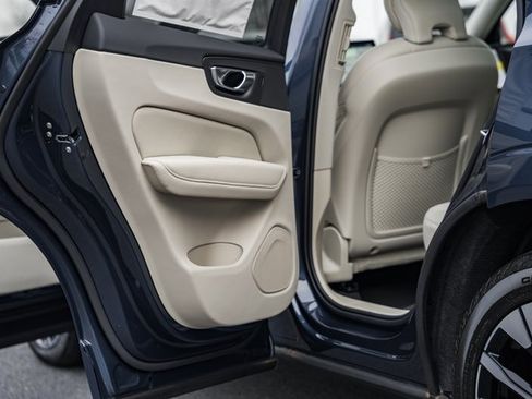 New 2026 Volvo XC60 B5 Ultra w/ Protection Package Premier image 36