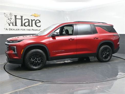 New 2026 Chevrolet Traverse LT w/ LPO, Floor Liner Package image 17