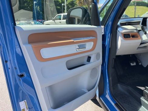 New 2025 Volkswagen ID. Buzz 1st Edition image 5