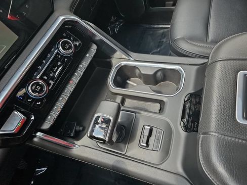 Used 2022 GMC Sierra 1500 Denali w/ Denali Reserve Package AWD/4WD image 23