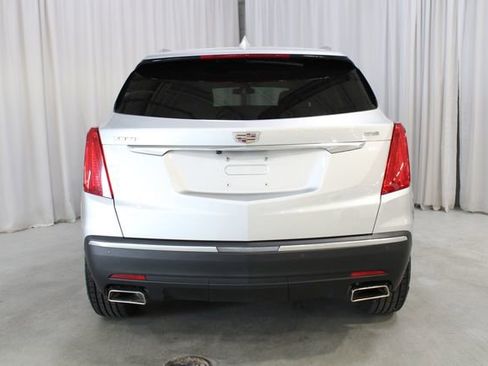 Used 2018 Cadillac XT5 Luxury w/ Driver Awareness Package FWD image 26