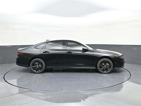 New 2025 Honda Accord SE image 21